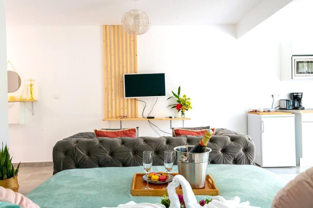 Апартаменти Nuage & Cocon, Jardin, Wifi Et Parking Prive Фор-де-Франс Екстер'єр фото